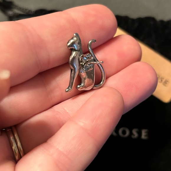 🩷 NWT controse skeleton cat stud earring - Picture 3 of 3